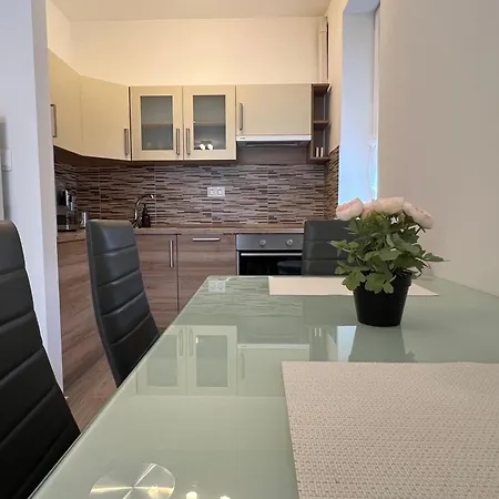 Apartment Nmg - Jozsef Attila Utca 17 *